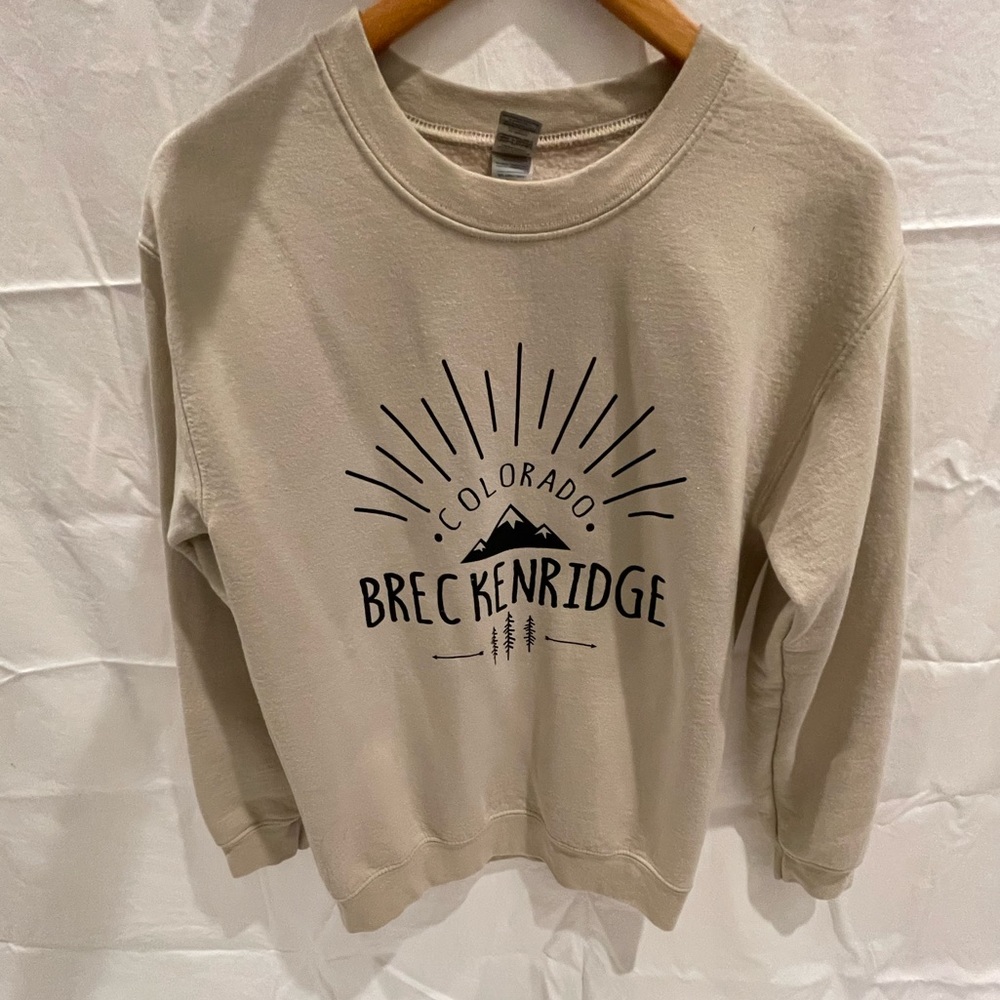 CREAM SWEATER